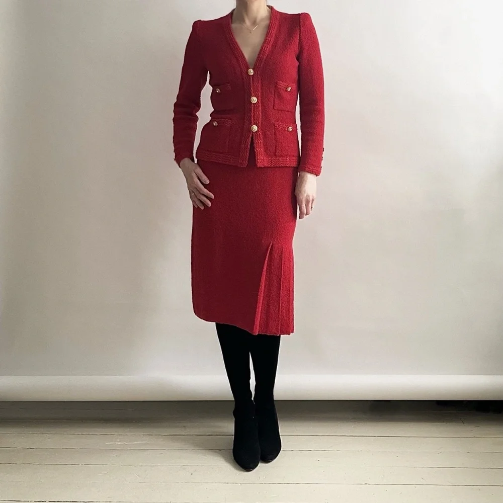 Vintage 80's Designer Adolfo Red Bouclé Wool Set with Lady Jacket & Skirt - Picture 3 of 12